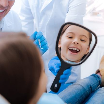 ایمپلنت دندان